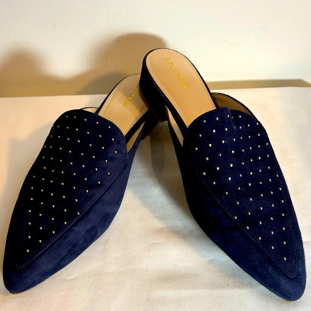 COLE HAAN Sz 8B Mules Navy Suede Golden Tone Rounded Studs Almond Toe Slip On